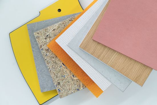 The trendy materials often no longer have much in common with conventional solid wood, chipboard and the like. 