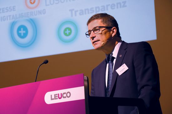Daniel Schrenk, LEUCO Geschäftsführer für Vertrieb und Marketing begrüßte zum Symposium 