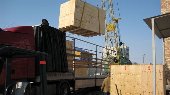 Spring 2009: The first machines are delivered to the sharpening service station.