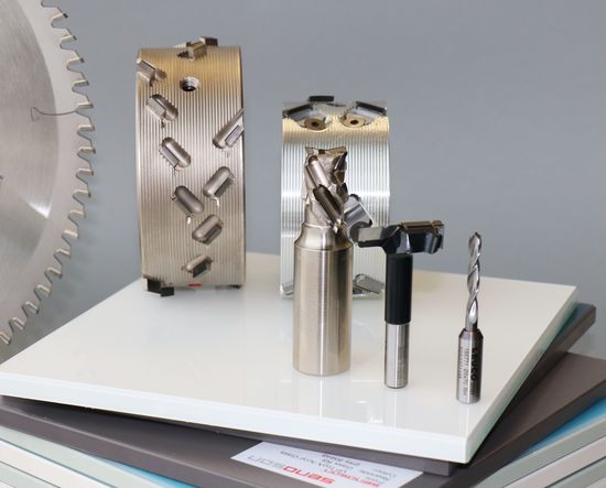 For optimum sawing, milling and drilling of new materials from various manufacturers, LEUCO offers tool recommendations including application data such as cutting speeds and tooth feeds for download on the LEUCO website.
