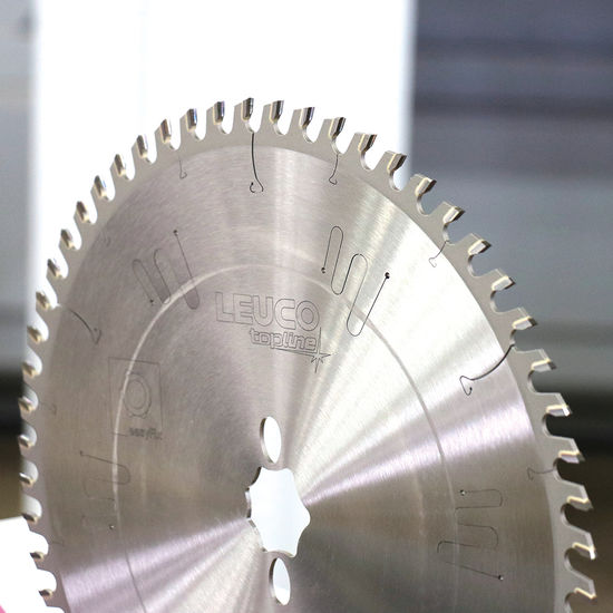 LEUCO is expanding its range and now also offers saw blades with the easyFix hole for vertical panel sizing saws. 